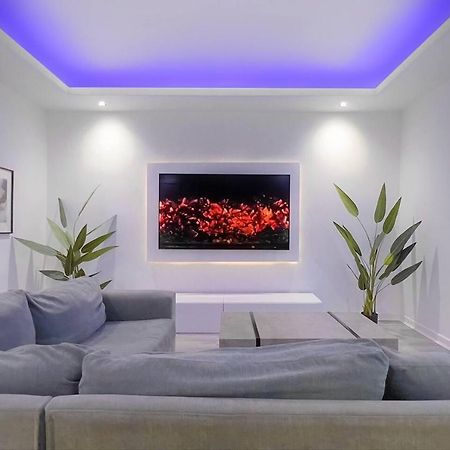 Stunning Luxury Apartment Near Motherwell Wishaw  Esterno foto