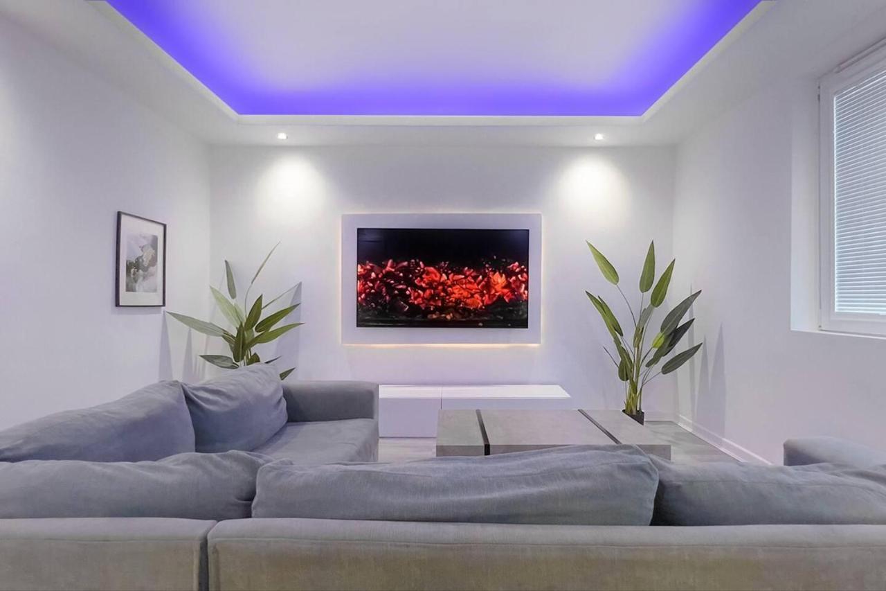 Stunning Luxury Apartment Near Motherwell Wishaw  Esterno foto
