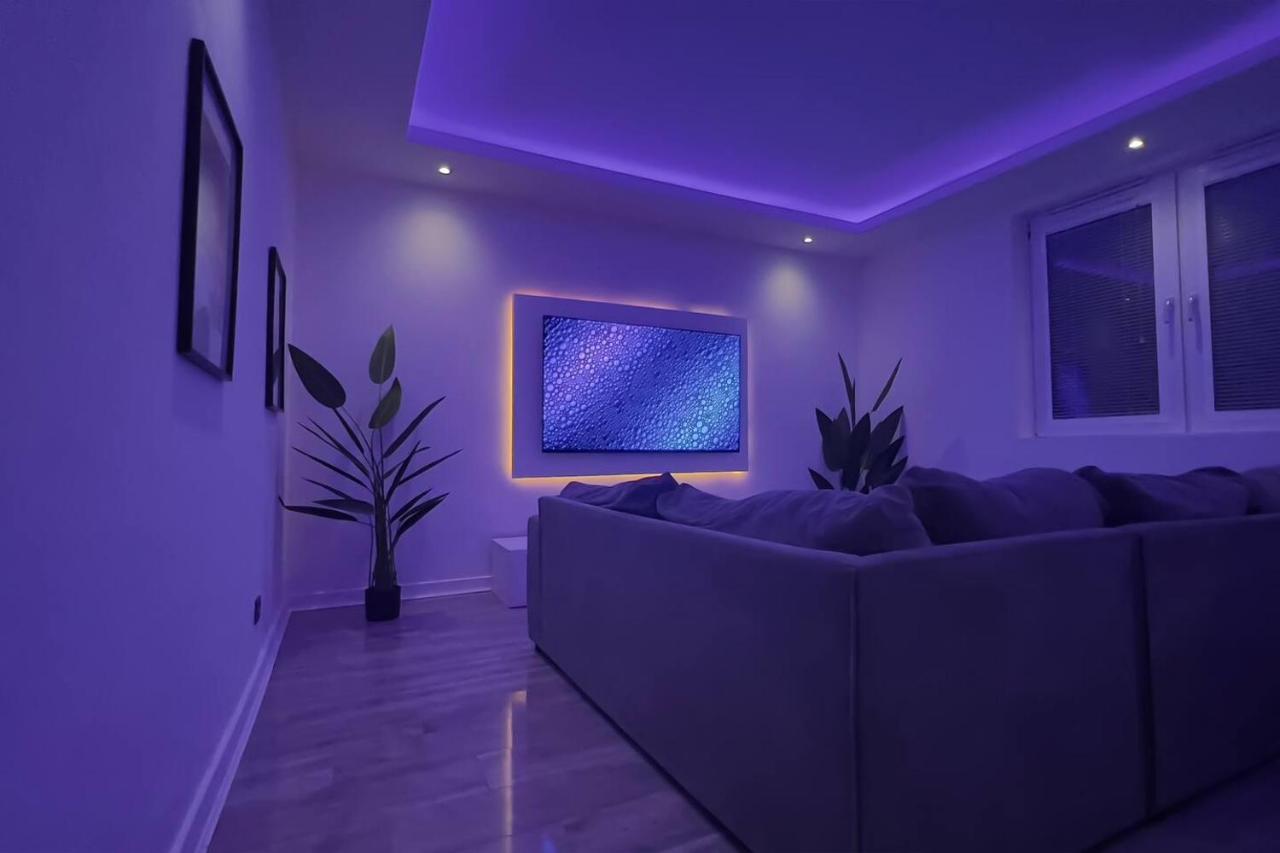 Stunning Luxury Apartment Near Motherwell Wishaw  Esterno foto